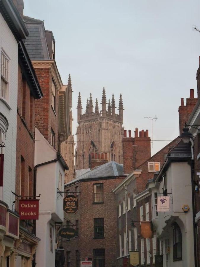 Apartment 1 Bootham Bar York Eksteriør billede